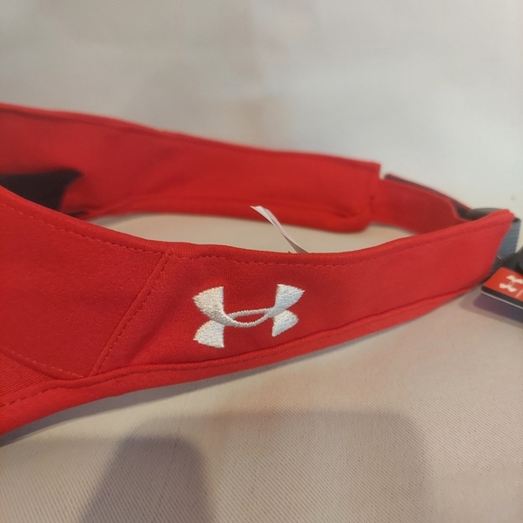 Under Armour Heat Gear Unisex Red Adjustable Belmont Bruins Visor NWT - Picture 3 of 9